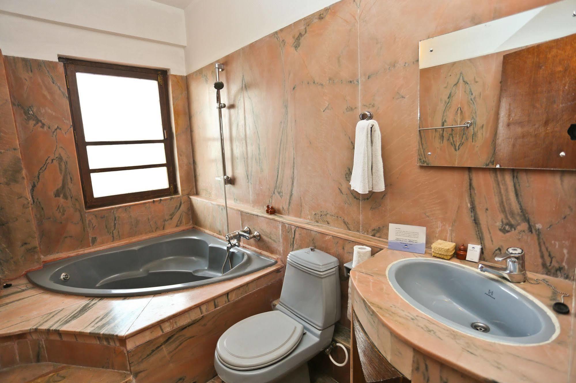 Summit Hotel Lalitpur Exterior foto