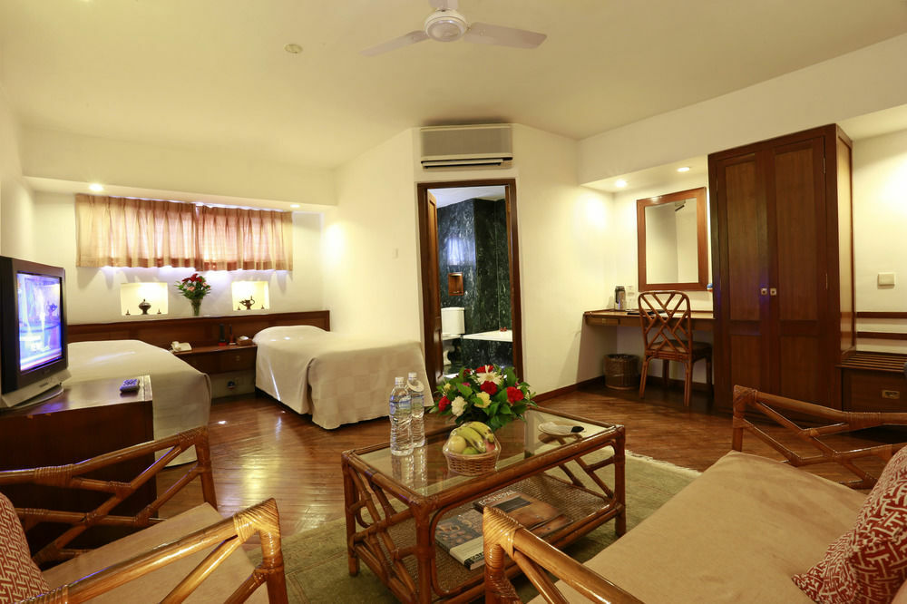 Summit Hotel Lalitpur Exterior foto